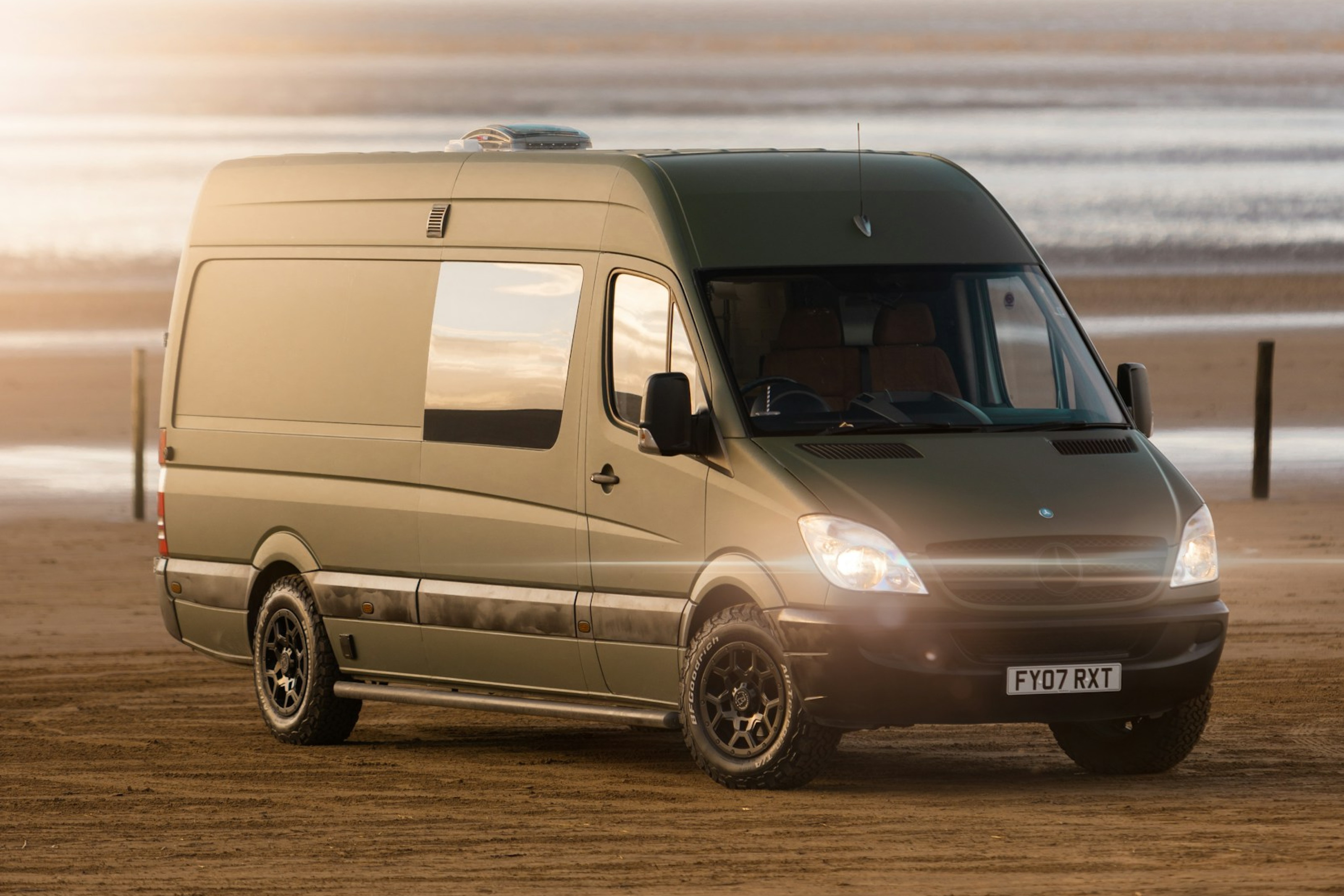 Mercedes-Benz Sprinter Mercedes-Benz Sprinter
